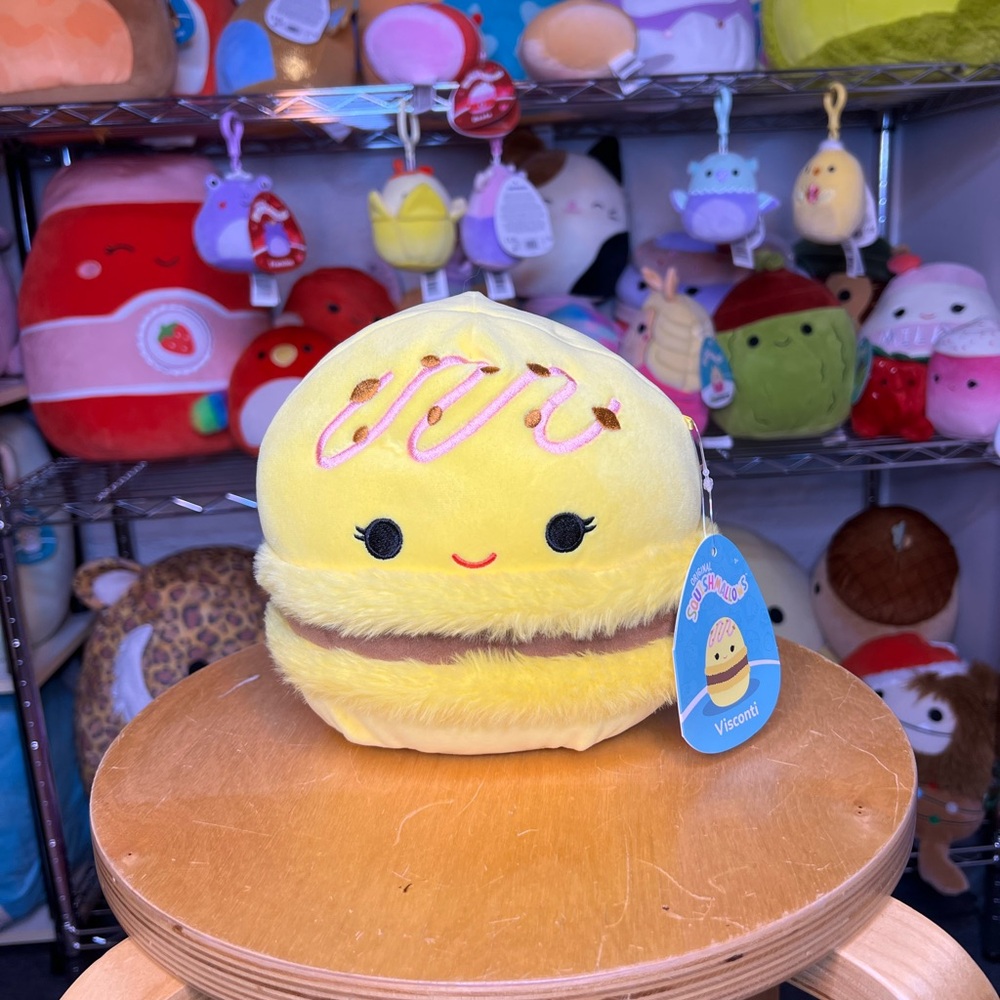 Squishmallows Visconti the Macaron